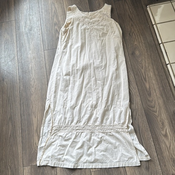 La Rueca Dresses & Skirts - Vintage  LA RUECA Cream colored Embroidered dress size large sleeveless maxi